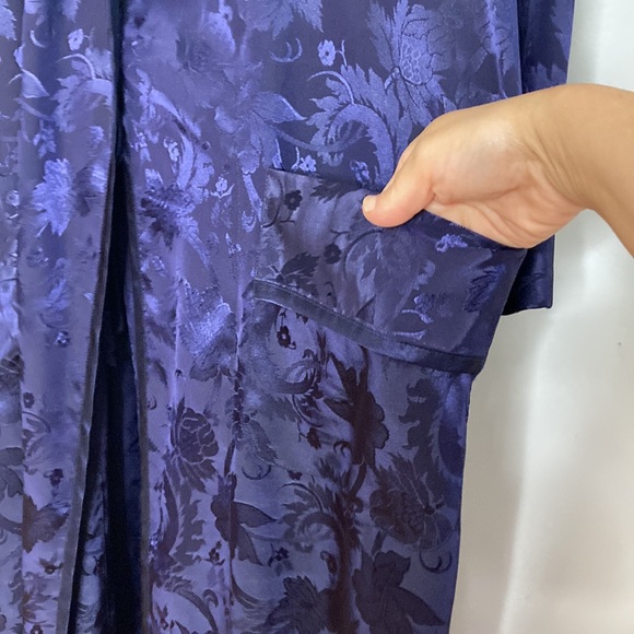 Vintage Victoria's Secret Robe Womens Small Purple Satin Paisley Dressing Gown - Picture 10 of 16